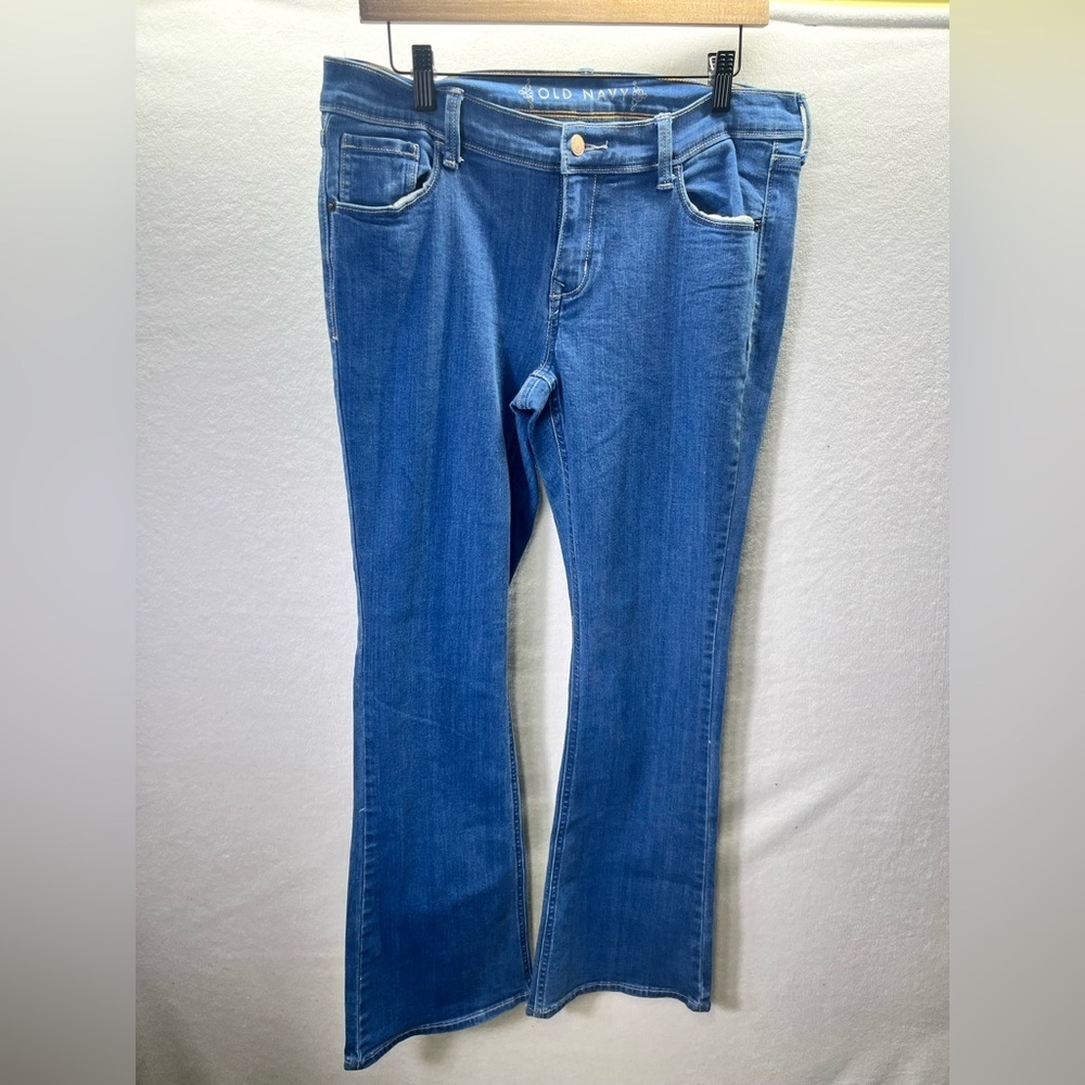 Old Navy Stretch Flare Leg Jeans Womens 16 Plus size Cute Denim Blue Pants 1907‎